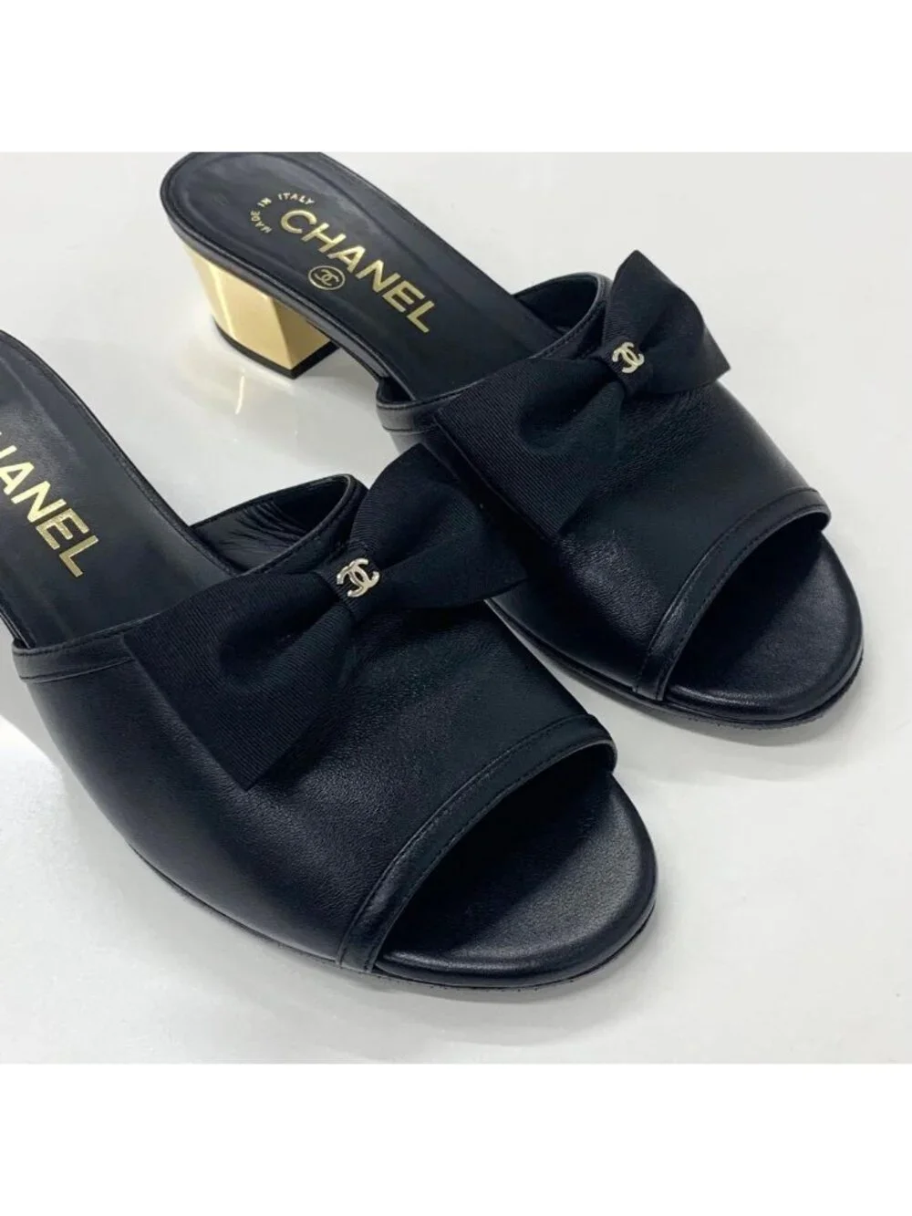 Chanel CC Logo Leather Ribbon Sandals Black